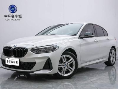 BMW 1 серия, 2022 г., синий, 70 000 км BMW 1 серия 2022 120i пакет M Sport, исполнение «Ночь»