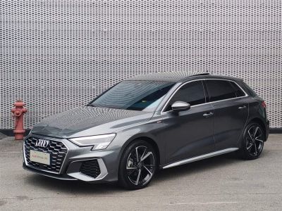Audi A3, 2024 г., серебристый / серый, 21 100 км Audi A3, 2024 г., серебристый / серый, 32 500 км