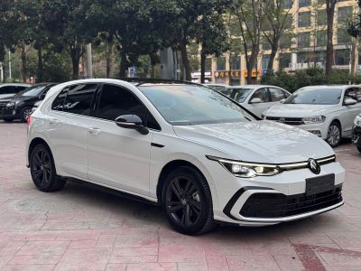 Volkswagen Golf, 2024 г., белый, 20 000 км Volkswagen Golf 2023 обновлённая версия 280TSI DSG R-Line