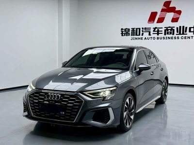 Audi A3, 2023 г., серебристый / серый, 35 000 км