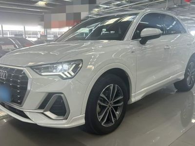 Audi Q3, 2021 г., белый, 61 000 км Audi 奥迪Q3, 2021 г., белый, 69 900 км