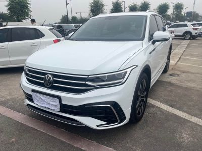 Volkswagen Tiguan L, 2023 г., белый, 26 400 км Volkswagen Tiguan L 2024 330TSI автомат одна ведущая ось R-Line комплектация «Юэсян»