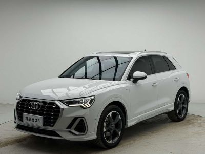 Audi 奥迪Q3, 2023 г., белый, 27 000 км