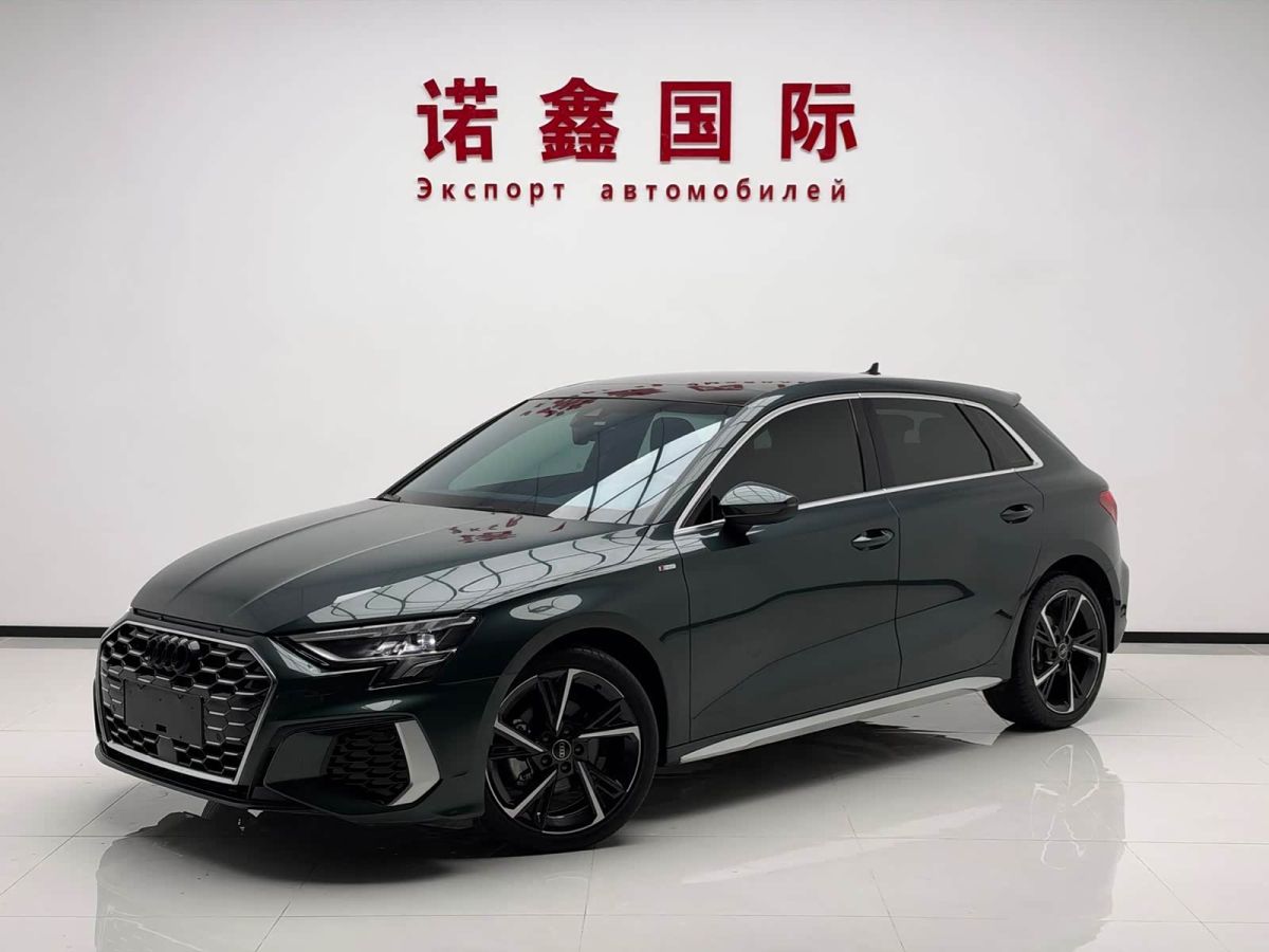 Audi A3, 2022 г., зелёный, 27 000 км Audi A3, 2022 г., зелёный, 27 000 км