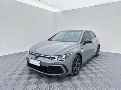 Volkswagen Golf, 2022 г., серебристый / серый, 17 000 км Volkswagen Golf 2023 280TSI DSG R-Line Lite