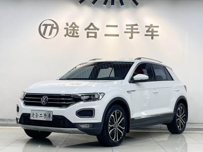 Volkswagen T-Roc, 2022 г., белый, 32 000 км Volkswagen T-Roc 2022 280TSI DSG одна ведущая ось Комфорт PLUS
