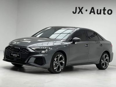 Audi A3, 2022 г., серебристый / серый, 39 000 км Audi A3, 2022 г., серебристый / серый, 45 000 км
