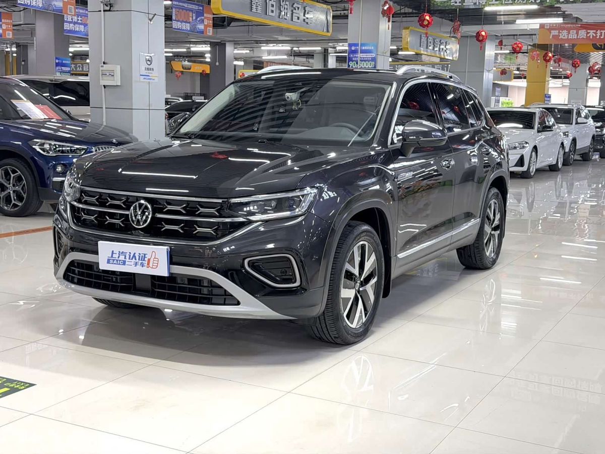 Volkswagen Tayron 2023 280TSI одна ведущая ось комплектация «Люкс Plus», исполнение «Цзиньцзе»