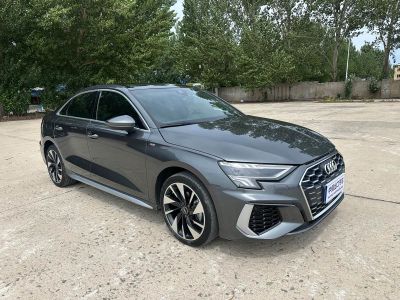Audi A3, 2023 г., серебристый / серый, 38 000 км