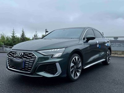 Audi A3, 2022 г., зелёный, 56 000 км