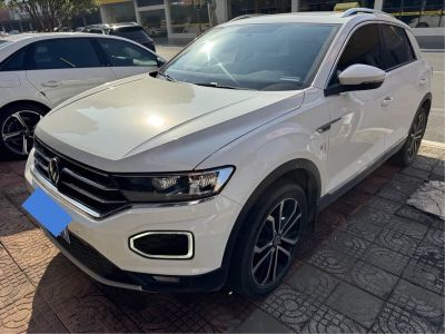 Volkswagen T-Roc, 2022 г., белый, 18 500 км Volkswagen T-Roc 2022 280TSI DSG одна ведущая ось Комфорт PLUS