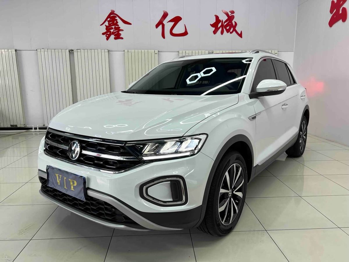 Volkswagen T-Roc, 2023 г., белый, 19 000 км Volkswagen T-Roc 2023 280TSI DSG одна ведущая ось Шигуан версия