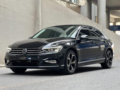Volkswagen Magotan 2023 200 × десять тысяч выпущенных автомобилей, юбилейная серия 330TSI DSG комплектация «Лидер»