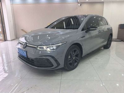 Volkswagen Golf, 2023 г., серебристый / серый, 23 000 км Volkswagen Golf 2023 обновлённая версия 280TSI DSG R-Line Lite