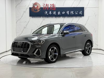Audi 奥迪Q3, 2023 г., серебристый / серый, 30 000 км