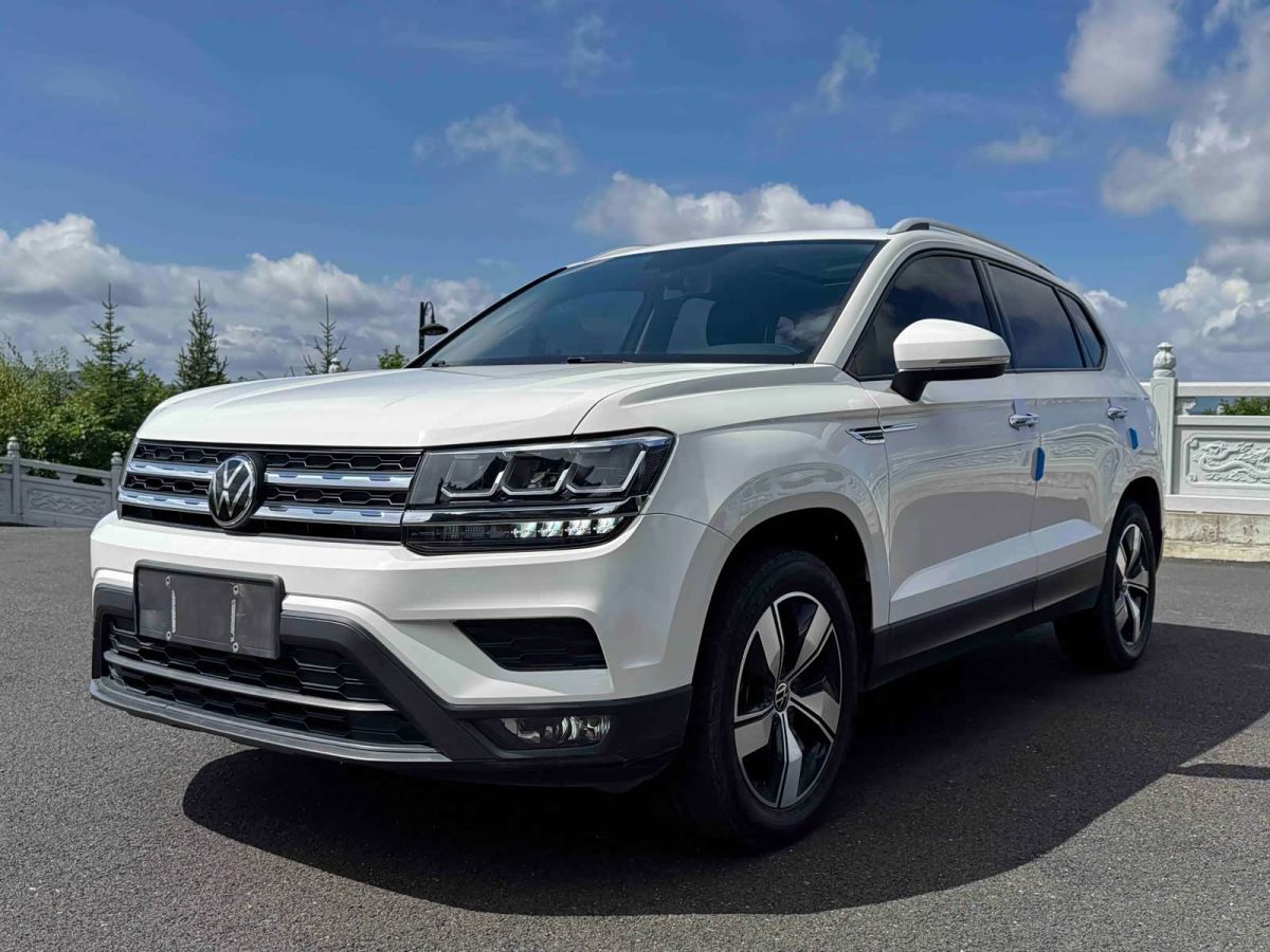 Volkswagen Tharu 2022 280TSI одна ведущая ось Комфорт