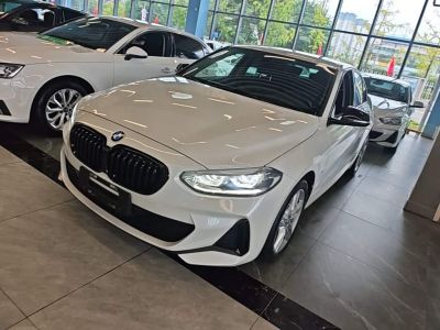 BMW 1 серия 2021 обновлённая версия 120i пакет M Sport, исполнение «Ночь»