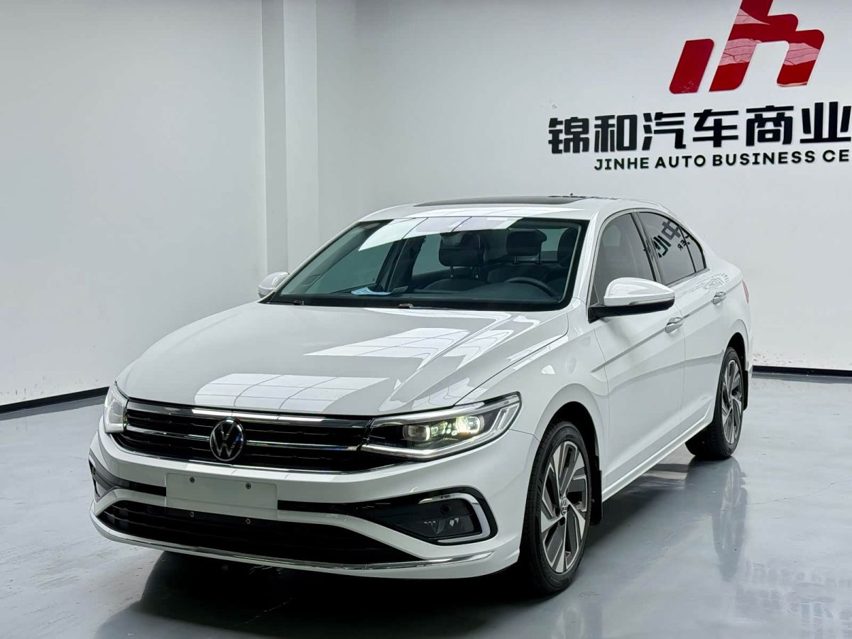 Volkswagen Bora, 2022 г., белый, 24 000 км Volkswagen Bora 2023 200TSI DSG Чжисин PROверсия