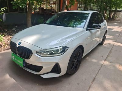 BMW 1 серия 2022 125i пакет M Sport, исполнение «Ночь»