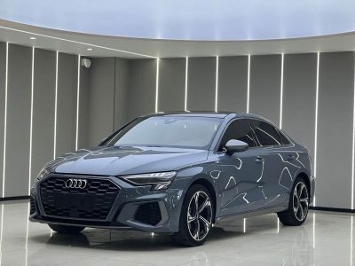 Audi A3, 2022 г., серебристый / серый, 50 200 км Audi A3, 2022 г., серебристый / серый, 56 000 км