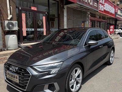 Audi A3, 2023 г., серебристый / серый, 38 000 км Audi A3, 2023 г., серебристый / серый, 43 000 км