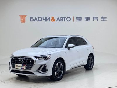 Audi Q3, 2022 г., белый, 22 000 км Audi 奥迪Q3, 2022 г., белый, 22 000 км