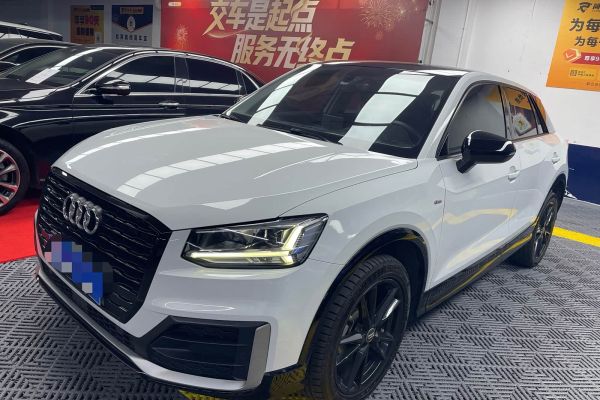 Audi 奥迪Q2L, 2021 г., белый, 78 000 км