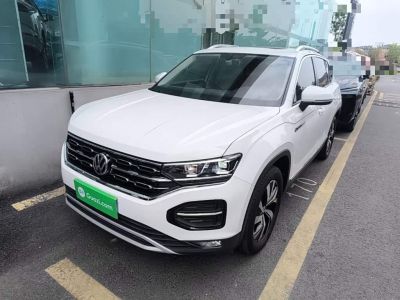 Volkswagen Tayron, 2022 г., белый, 59 000 км Volkswagen Tayron 2022 330TSI одна ведущая ось комплектация «Люкс Чжилянь»