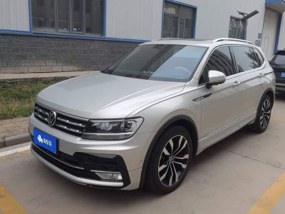 Volkswagen Tiguan L, 2021 г., белый, 58 000 км Volkswagen Tiguan L 2021 330TSI автомат одна ведущая ось R-Line комплектация «Юэсян»