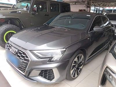Audi A3, 2023 г., серебристый / серый, 38 000 км Audi A3, 2023 г., серебристый / серый, 46 200 км