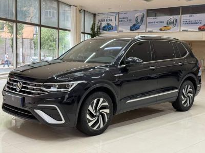 Volkswagen Tiguan L, 2023 г., белый, 78 700 км Volkswagen Tiguan L 2023 280TSI автомат одна ведущая ось ограниченная серия «Чаочуан»