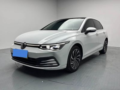 Volkswagen Golf, 2023 г., белый, 35 500 км Volkswagen Golf 2023 обновлённая версия 280TSI DSG Pro