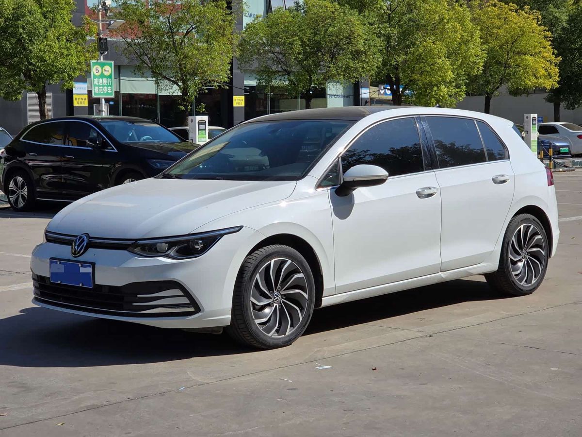 Volkswagen Golf 2023 обновлённая версия 280TSI DSG Pro