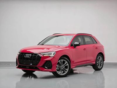 Audi Q3, 2023 г., белый, 77 000 км Audi 奥迪Q3, 2023 г., красный / фиолетовый, 30 000 км