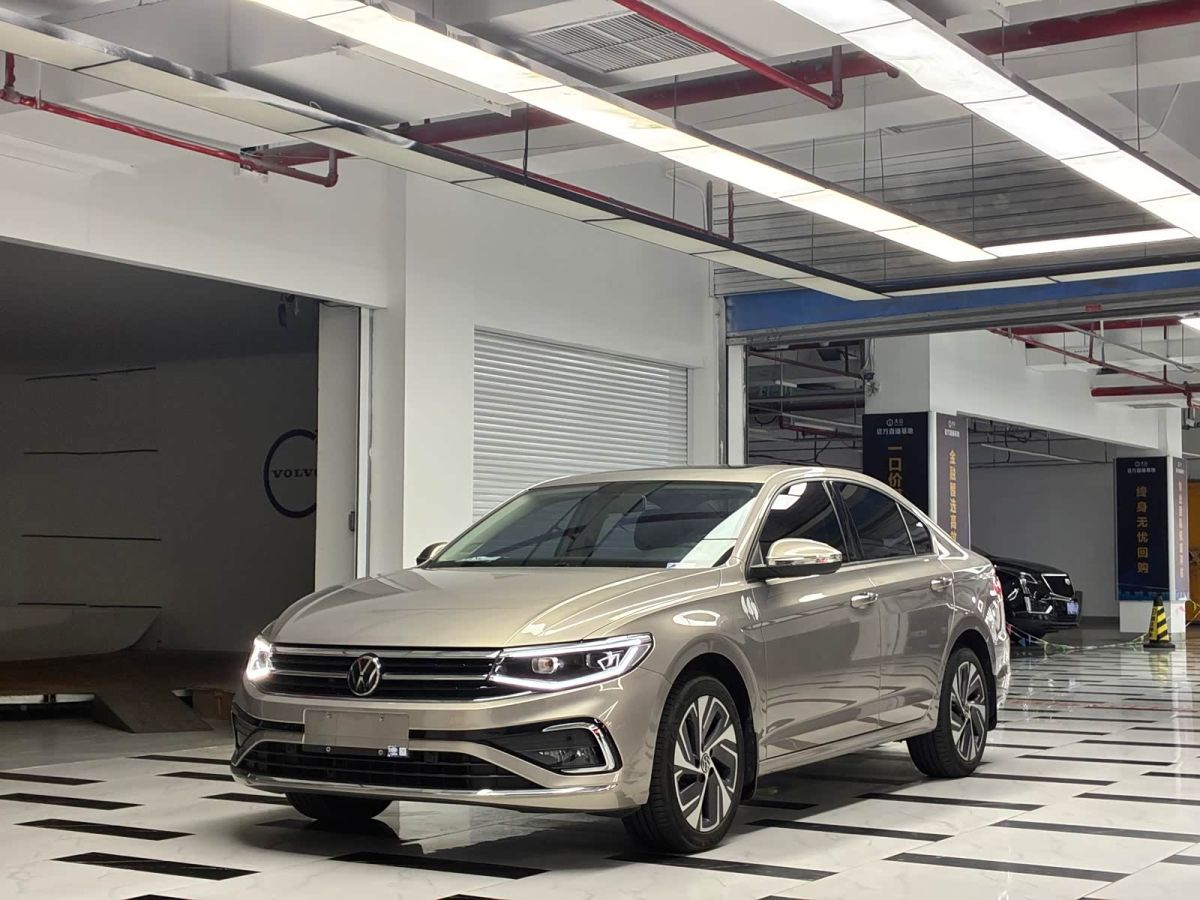 Volkswagen Bora 2023 200TSI DSG Юэсин PROверсия