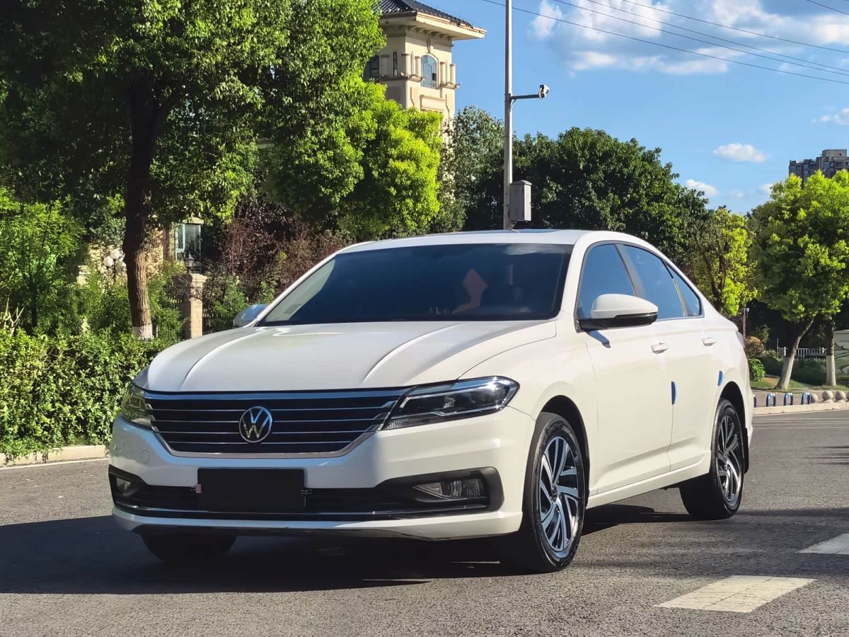 Volkswagen Lavida, 2022 г., белый, 58 000 км Volkswagen Lavida 2022 280TSI DSG Комфорт