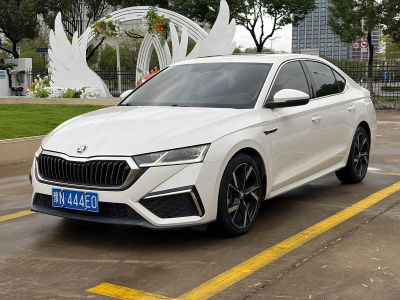 Skoda 明锐, 2022 г., белый, 47 000 км