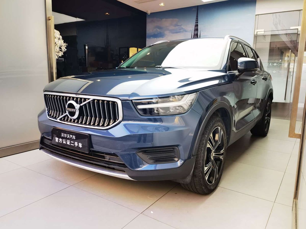 Volvo 沃尔沃XC40, 2021 г., синий, 29 000 км Volvo 沃尔沃XC40, 2021 г., синий, 29 000 км