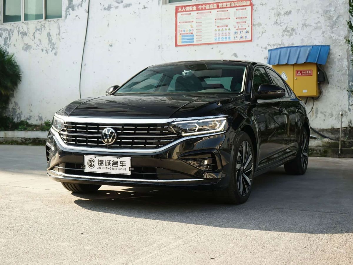 Volkswagen Passat, 2025 г., чёрный, 44 000 км Volkswagen Passat 2025 исполнение «Чучжун» 380TSI Лунъяо версия