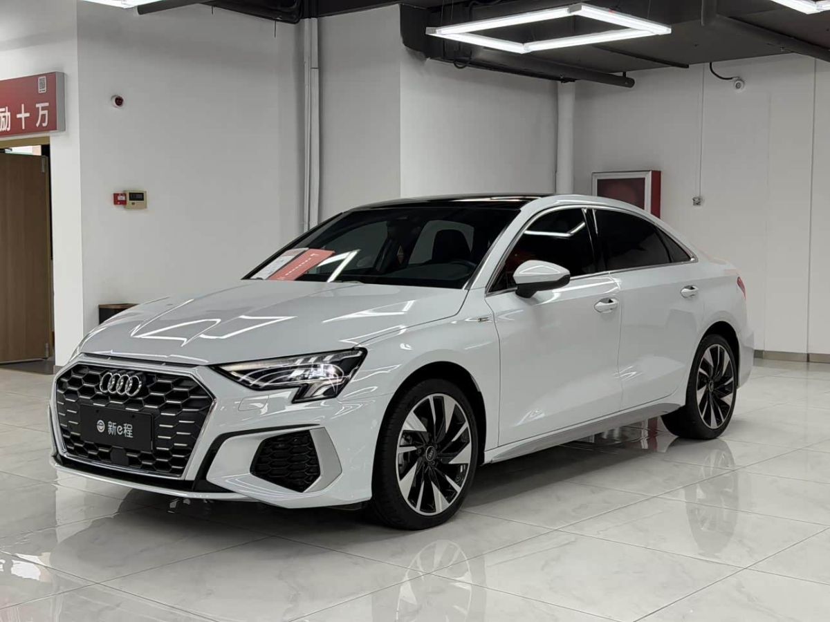 Audi A3, 2024 г., белый, 11 000 км