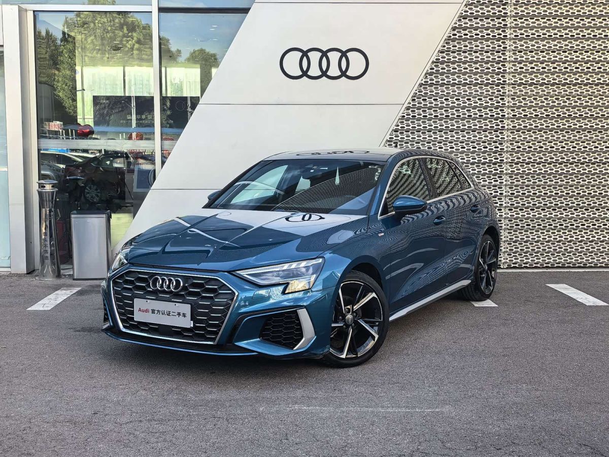 Audi A3, 2021 г., синий, 68 000 км
