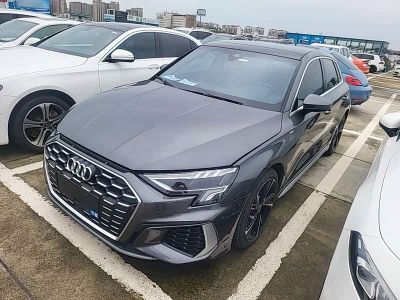 Audi A3, 2024 г., серебристый / серый, 21 100 км Audi A3, 2024 г., серебристый / серый, 26 700 км