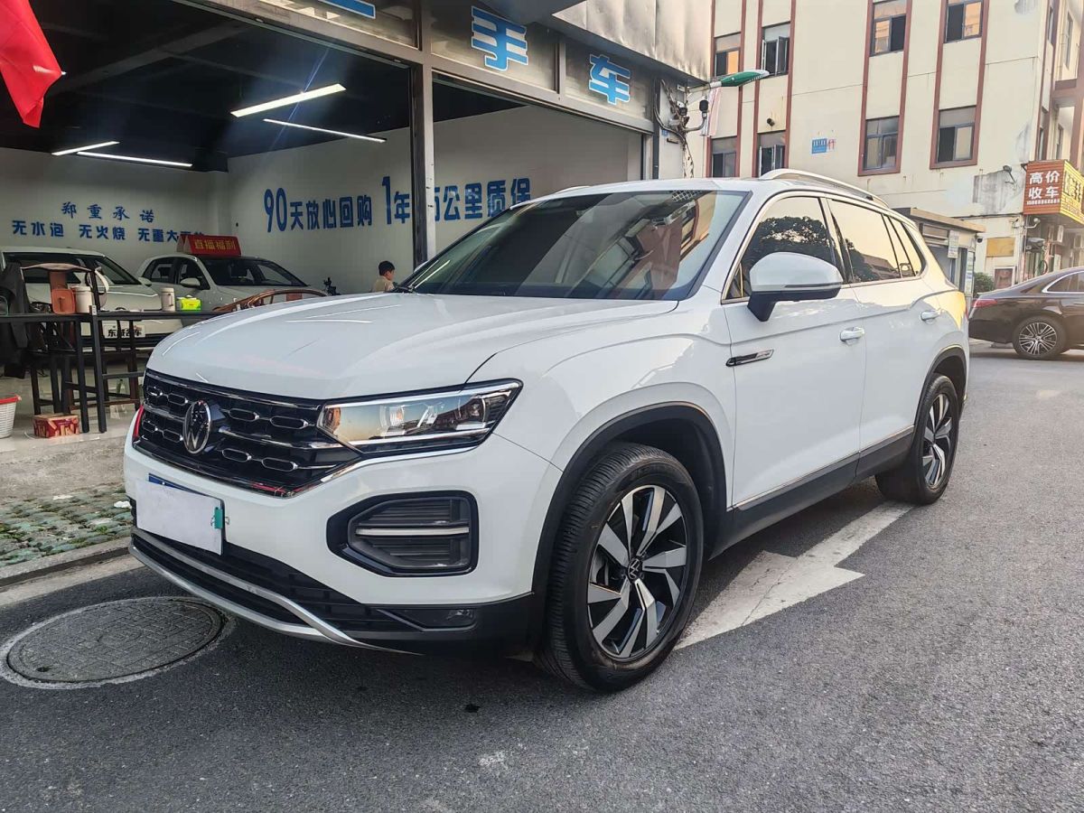 Volkswagen Tayron 2022 330TSI одна ведущая ось комплектация «Люкс Чжилянь»