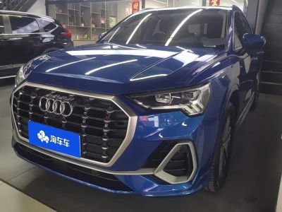 Audi Q3, 2021 г., синий, 43 700 км Audi 奥迪Q3, 2021 г., синий, 63 400 км
