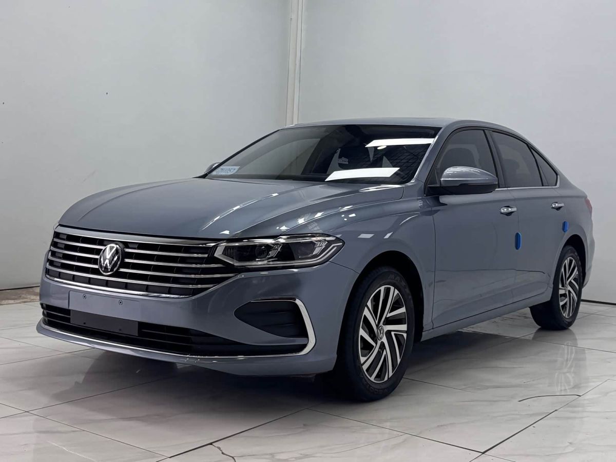 Volkswagen Lavida, 2022 г., синий, 14 000 км Volkswagen Lavida 2023 1.5L автомат пять миллионов версия