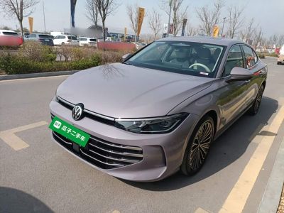 Volkswagen Passat, 2025 г., чёрный, 41 900 км Volkswagen Passat 2025 Pro 380TSI Лунцзунь версия