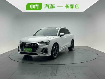 Audi Q3, 2022 г., белый, 24 000 км Audi 奥迪Q3, 2022 г., белый, 24 000 км