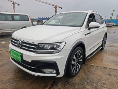 Volkswagen Tiguan L, 2021 г., белый, 58 000 км Volkswagen Tiguan L 2021 330TSI автомат одна ведущая ось R-Line комплектация «Юэсян»