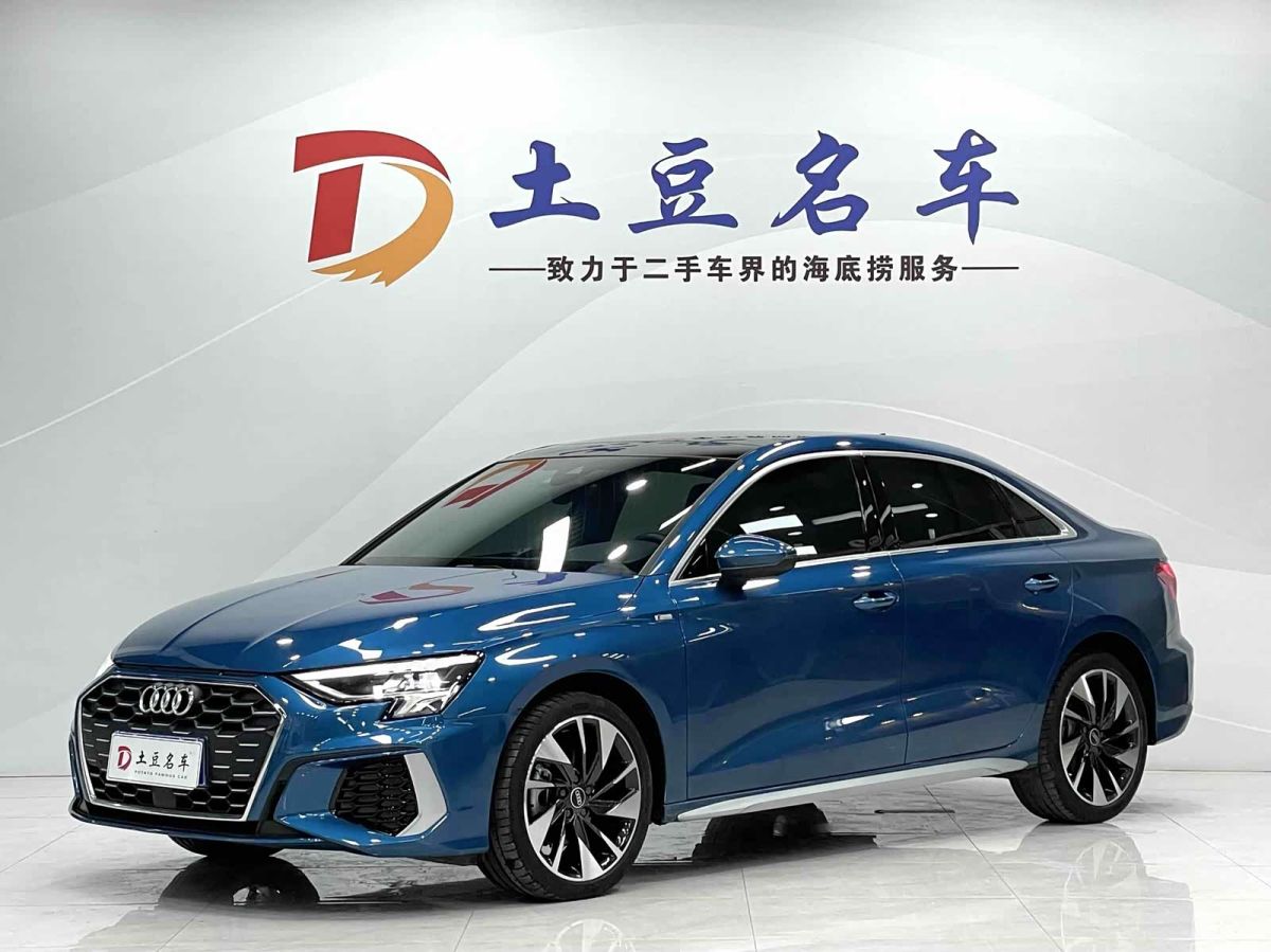 Audi A3, 2022 г., синий, 40 600 км