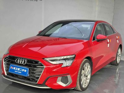 Audi A3, 2023 г., красный / фиолетовый, 36 000 км